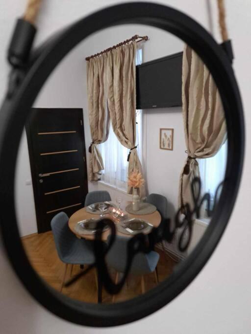 Sofia'S Home Comfy Studio In The Old Town Braşov Exteriör bild